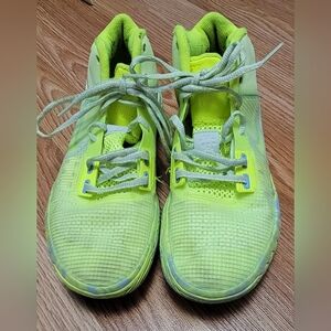 Nike Kyrie Neon Yellow Sneakers CT1972-700